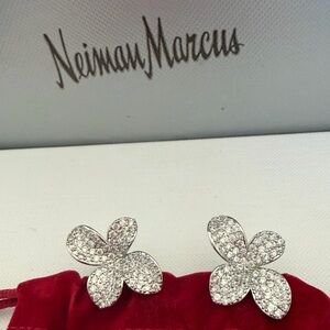 SEGRETI Petite Flower Earrings 14k LUXURY